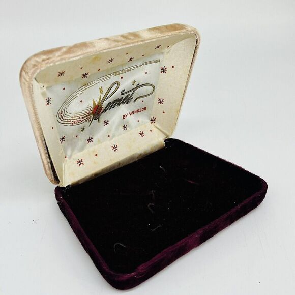 Vintage Velvet Jewelry Box Windsor Comet Starburst Two Tone Flip Open Cream Red - Picture 3 of 14